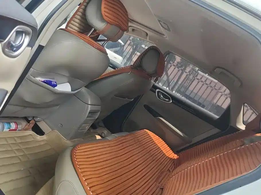 Nissan Sylphy 2016 1.6XL CVT Luxury Edition — миниатюра 11