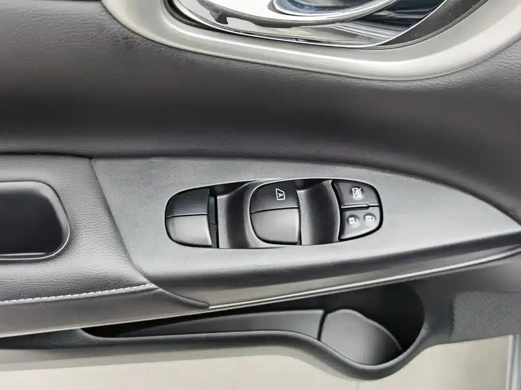 Nissan Sylphy 2024 Classic 1.6XE CVT Comfort Edition — миниатюра 9