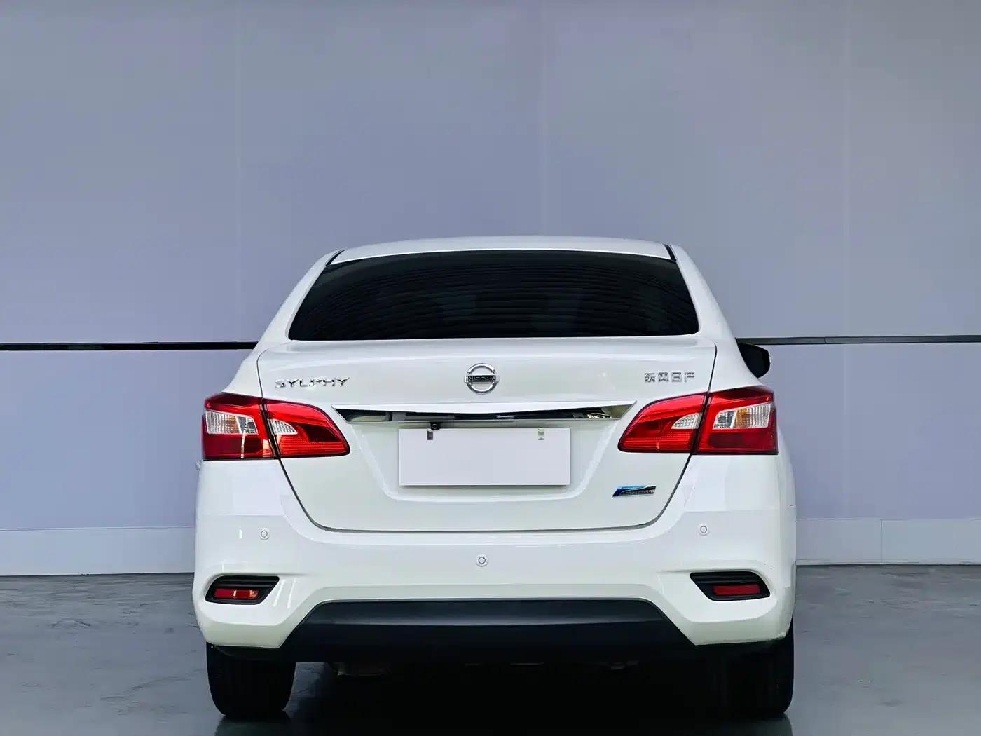 Nissan Sylphy 2016 1.6XL CVT Luxury Edition — миниатюра 5