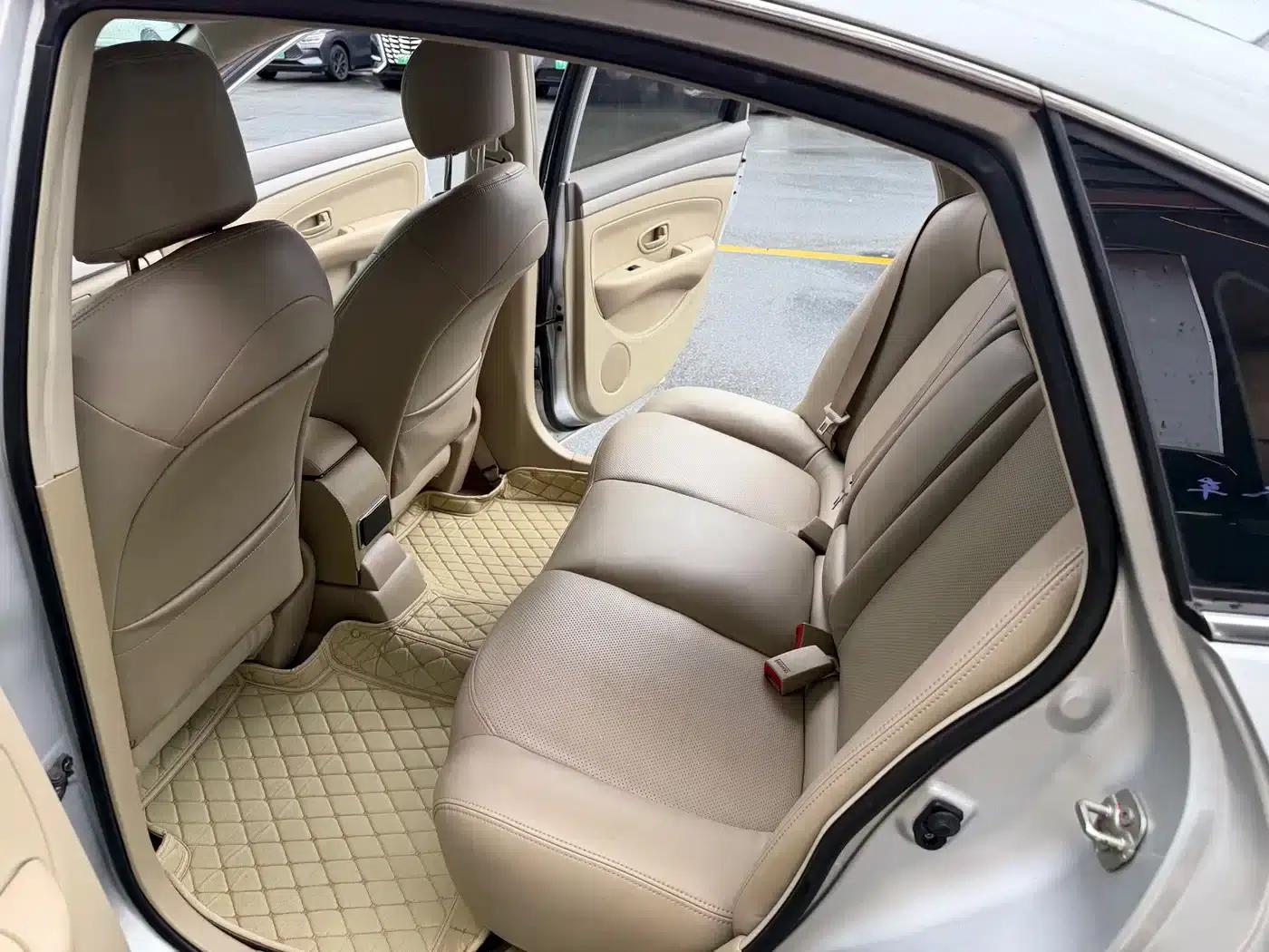 Nissan Sylphy 2019 Classic 1.6XE+ CVT Intelligent Leading Edition — миниатюра 21