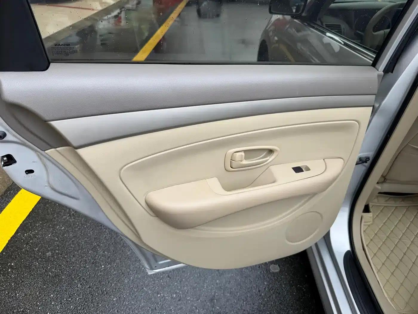 Nissan Sylphy 2019 Classic 1.6XE+ CVT Intelligent Leading Edition — миниатюра 22
