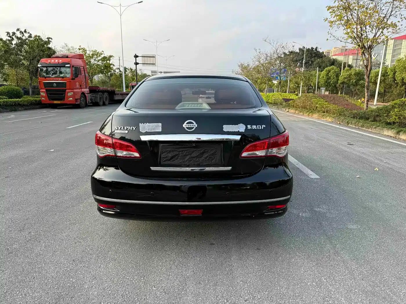 Nissan Sylphy 2012 Classic 1.6XE Automatic Comfort Edition — миниатюра 8