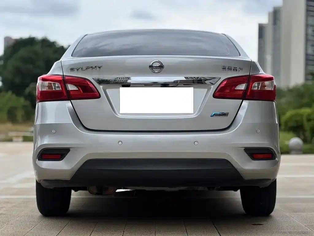Nissan Sylphy 2018 1.6XV CVT Premium Edition — миниатюра 6