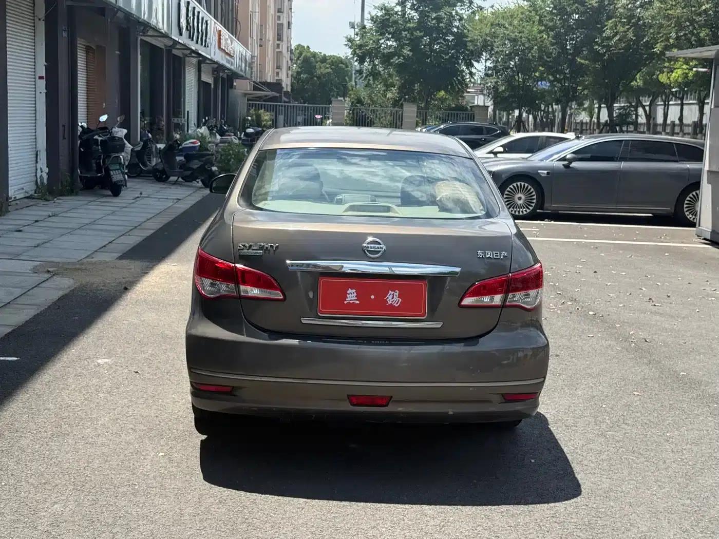 Nissan Sylphy 2012 Classic 1.6XE Automatic Comfort Edition — миниатюра 8