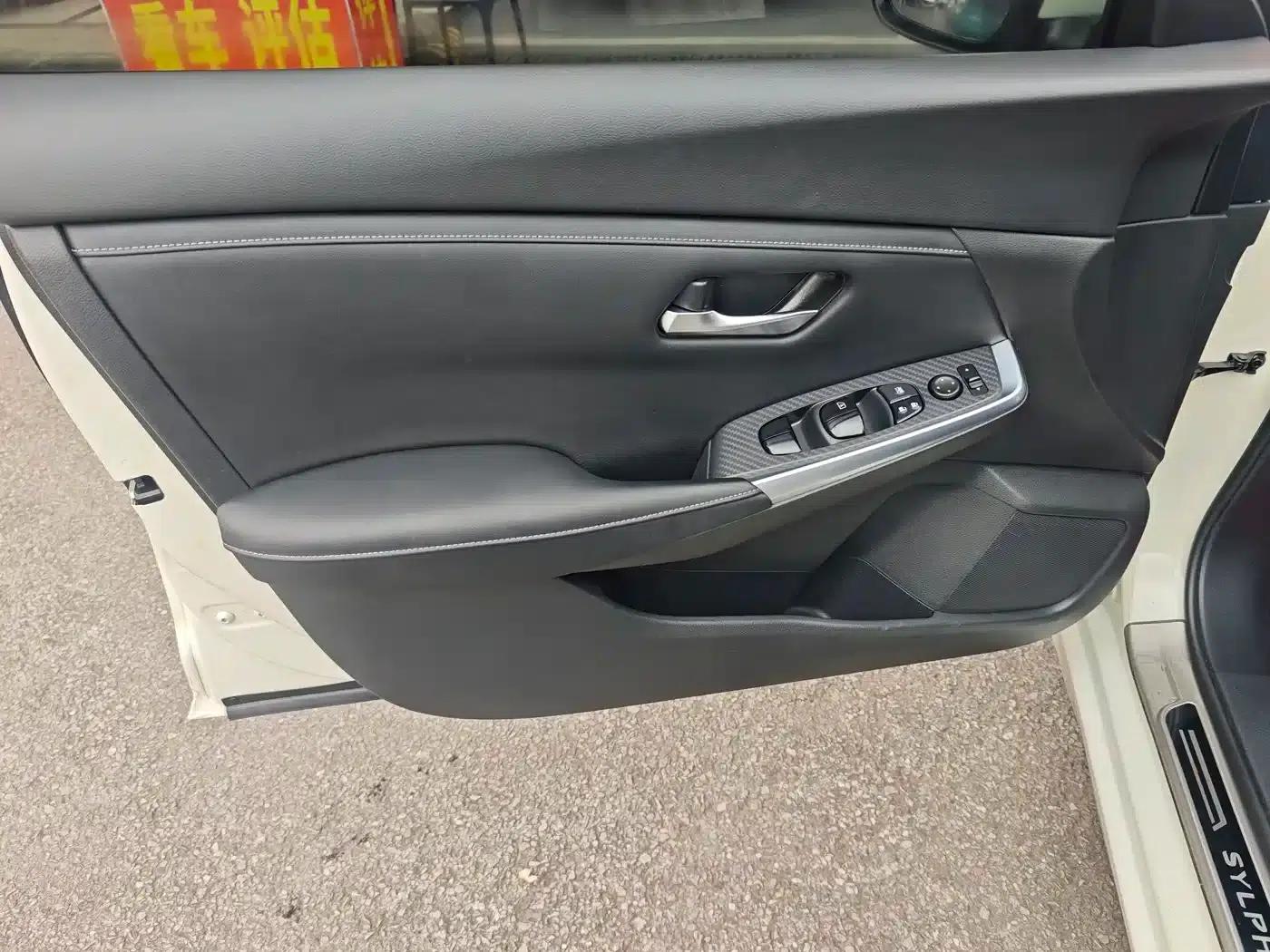 Nissan Sylphy 2020 1.6L XL CVT Enjoy Edition — миниатюра 19