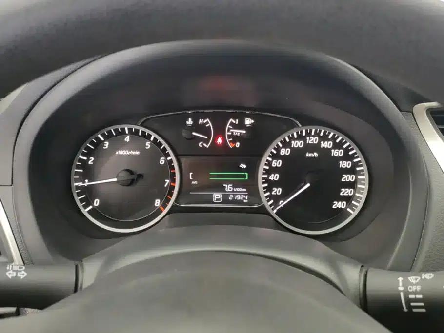 Nissan Sylphy 2022 Classic 1.6XL CVT Luxury Edition — миниатюра 14