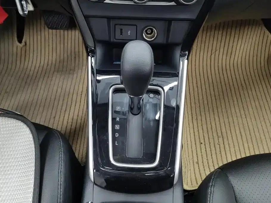 Nissan Sylphy 2022 Classic 1.6XL CVT Luxury Edition — миниатюра 16