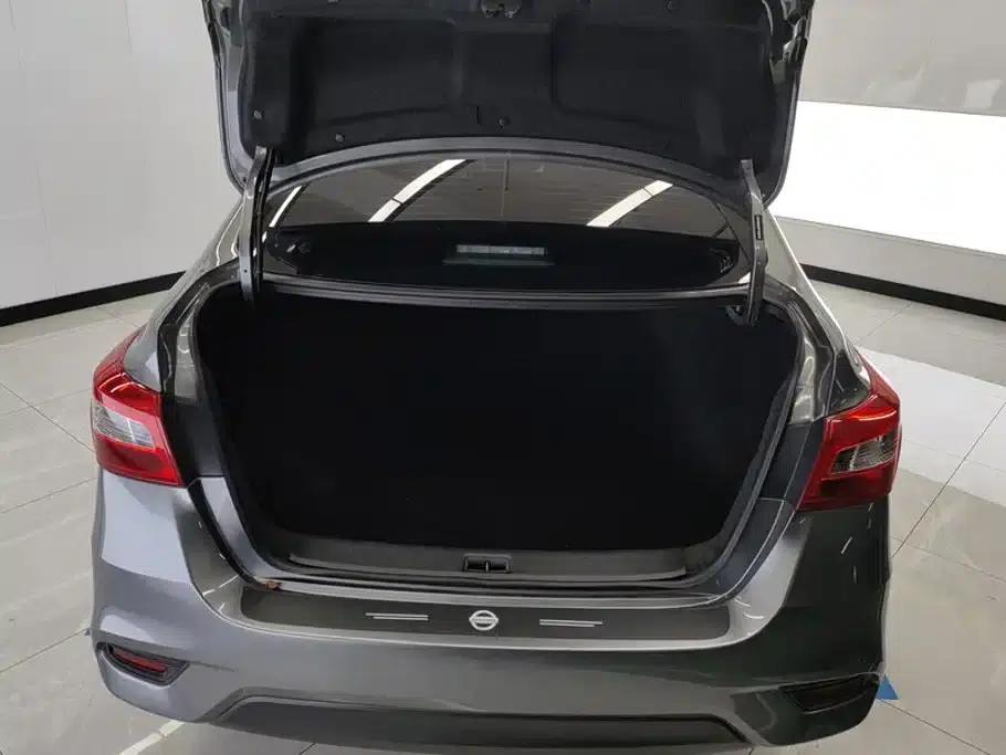 Nissan Sylphy 2022 Classic 1.6XL CVT Luxury Edition — миниатюра 4