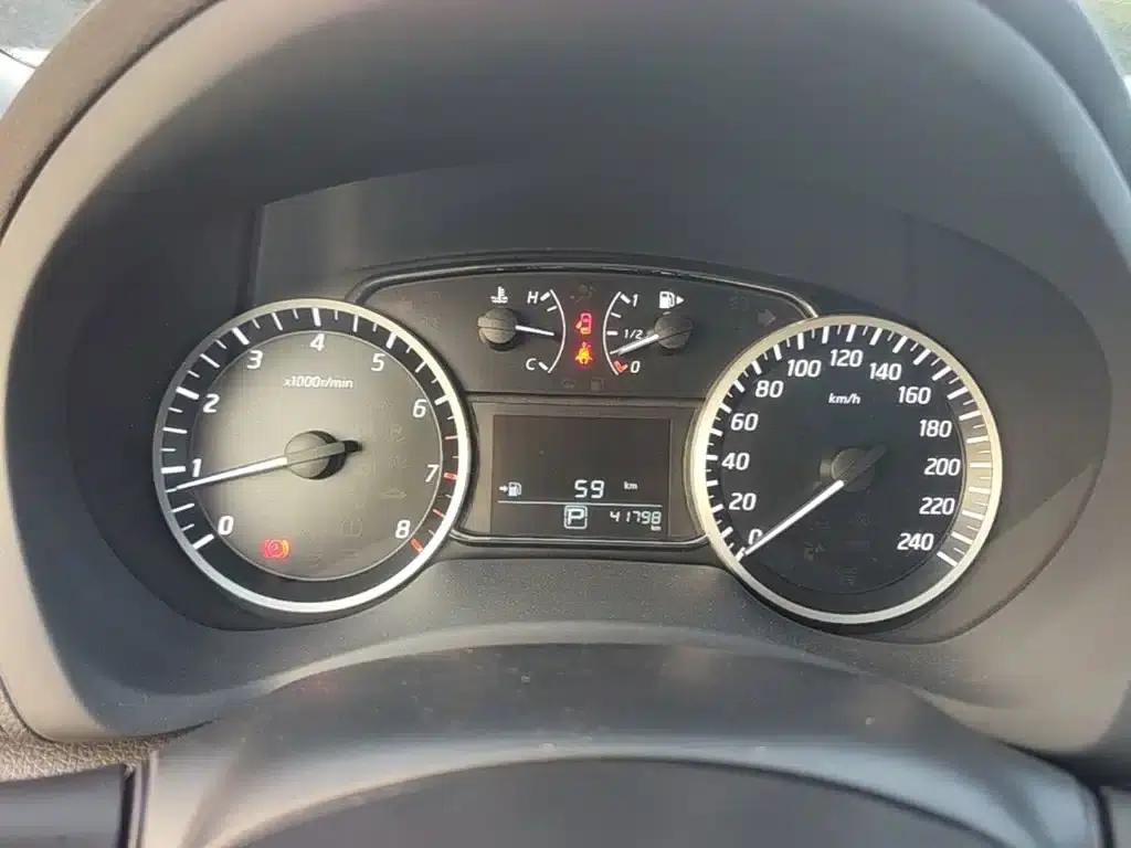 Nissan Sylphy 2021 Classic 1.6XL CVT Luxury Edition — миниатюра 12