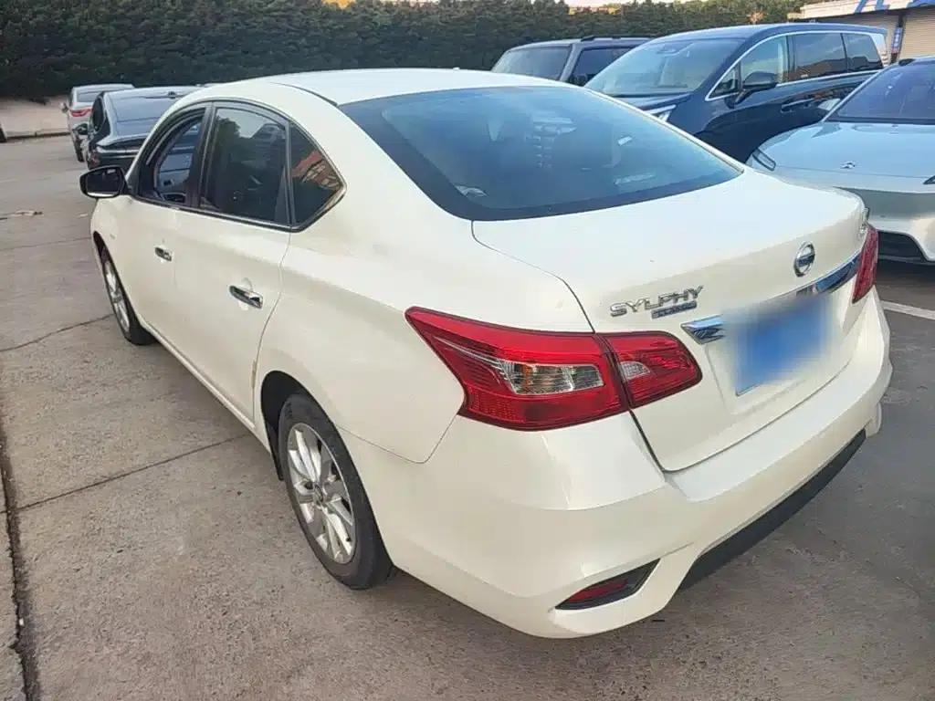 Nissan Sylphy 2021 Classic 1.6XL CVT Luxury Edition — миниатюра 5