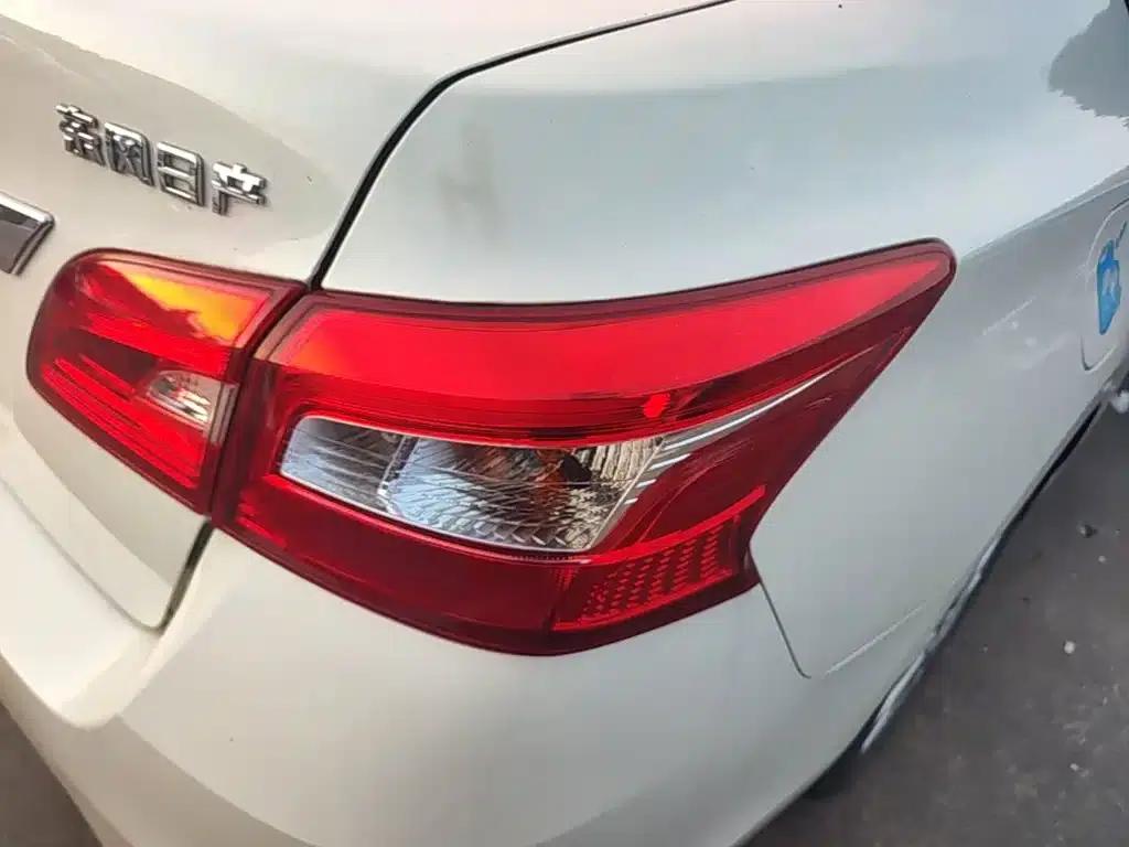 Nissan Sylphy 2021 Classic 1.6XL CVT Luxury Edition — миниатюра 8