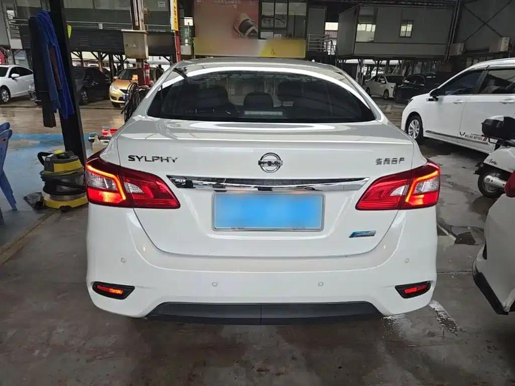 Nissan Sylphy 2019 1.6XV CVT Smart Connect Premium Edition (China VI Emission Standard) — миниатюра 6