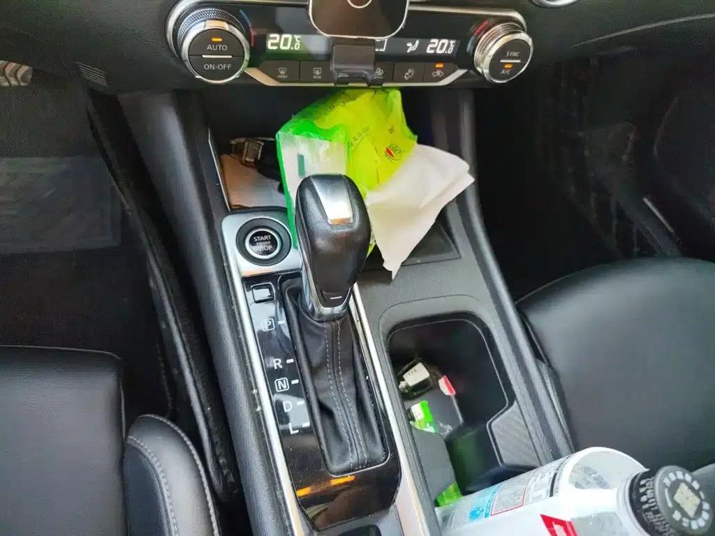Nissan Sylphy 2022 1.6L XL CVT Enjoy Edition — миниатюра 11
