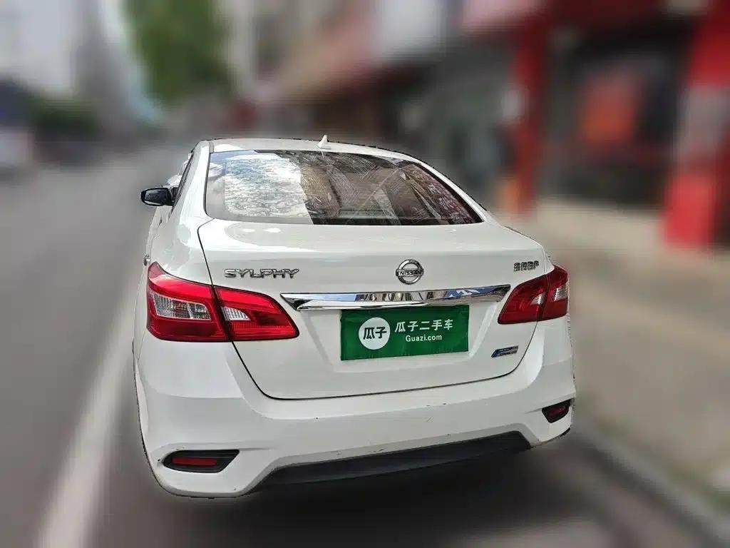 Nissan Sylphy 2016 1.6XL CVT Premium Edition — миниатюра 4