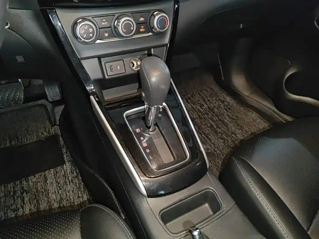 Nissan Sylphy 2021 Classic 1.6XL CVT Luxury Edition — миниатюра 14