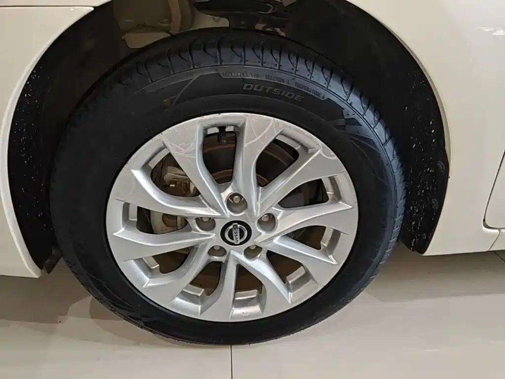 Nissan Sylphy 2021 Classic 1.6XL CVT Luxury Edition — миниатюра 23