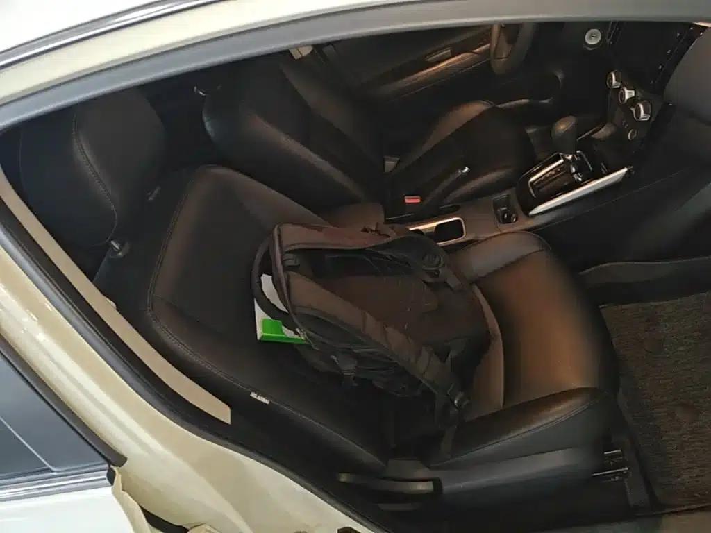 Nissan Sylphy 2021 Classic 1.6XL CVT Luxury Edition — миниатюра 25