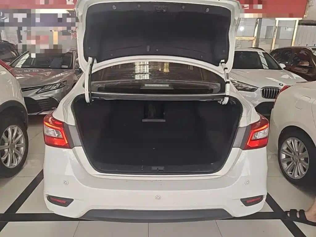 Nissan Sylphy 2016 1.6XL CVT Luxury Edition — миниатюра 19