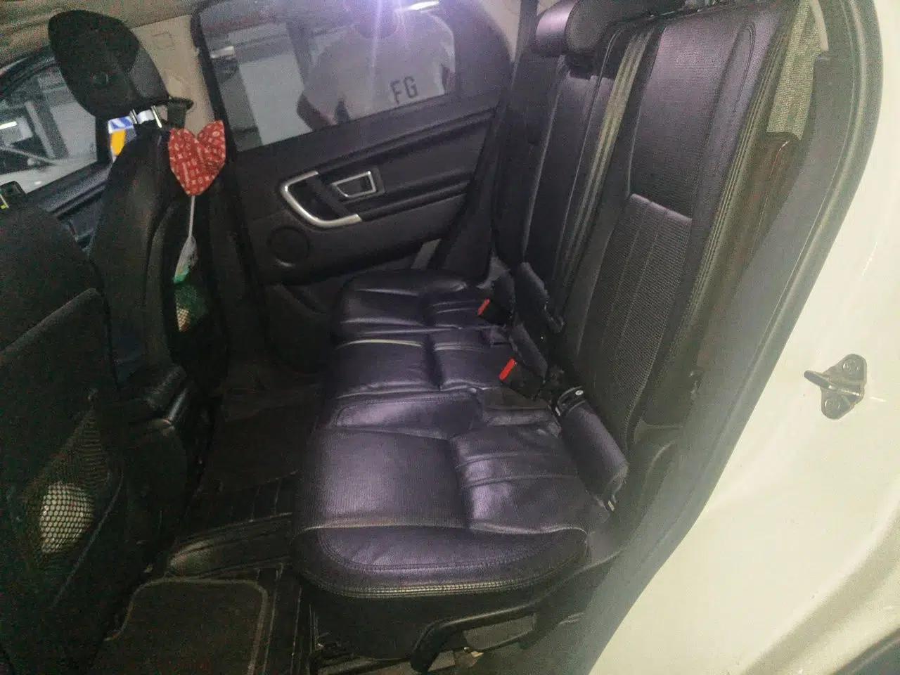 Land Rover Discovery Sport 2015 2.0T SE — миниатюра 17