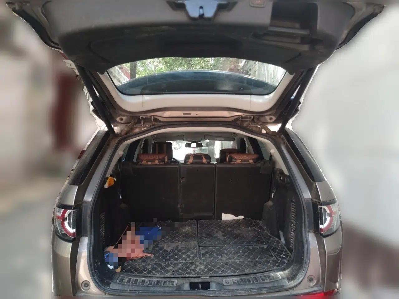 Land Rover Discovery Sport 2016 2.0T HSE — миниатюра 19