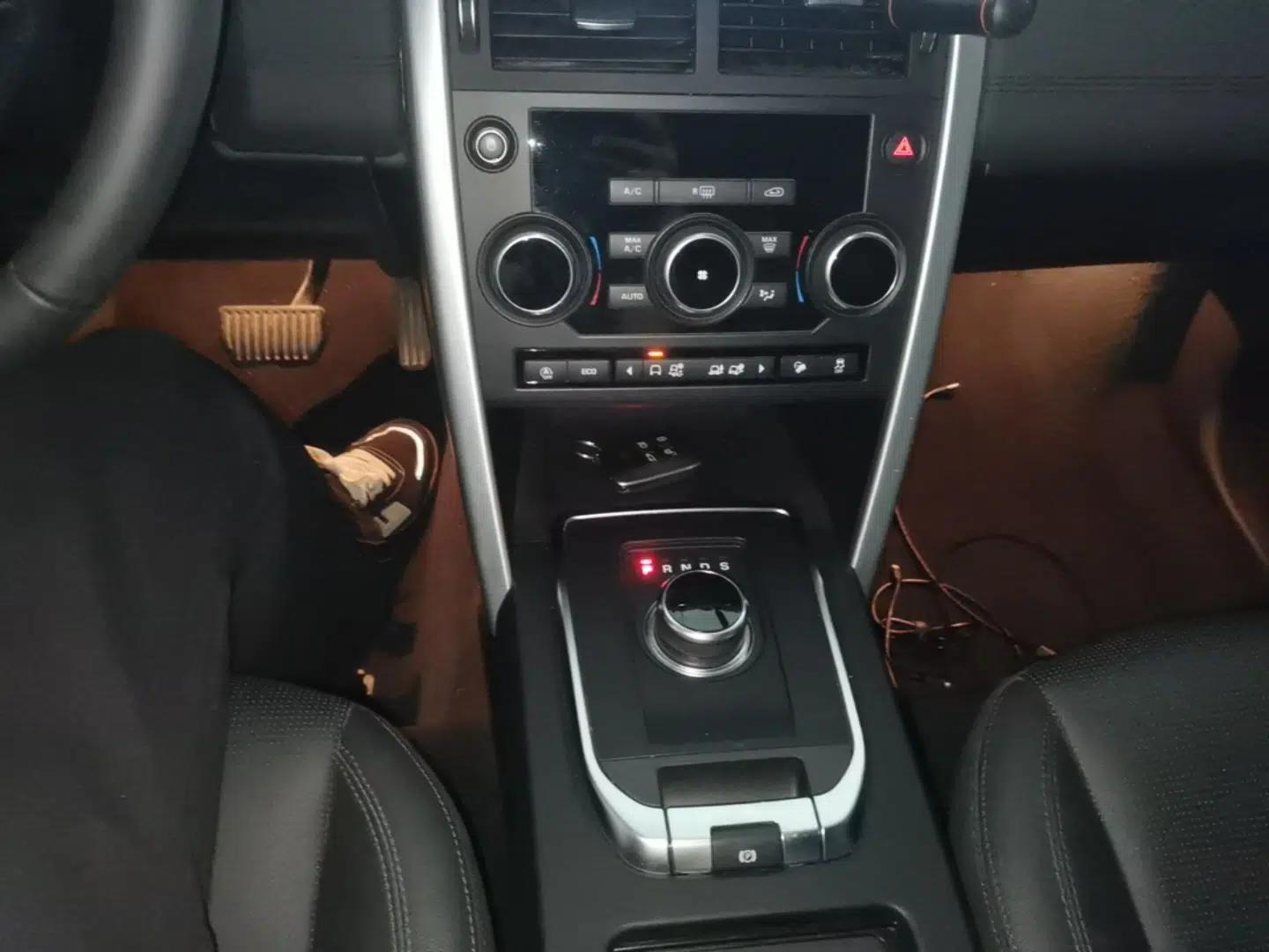 Land Rover Discovery Sport 2019 240 PS SE Version China VI Standard — миниатюра 16