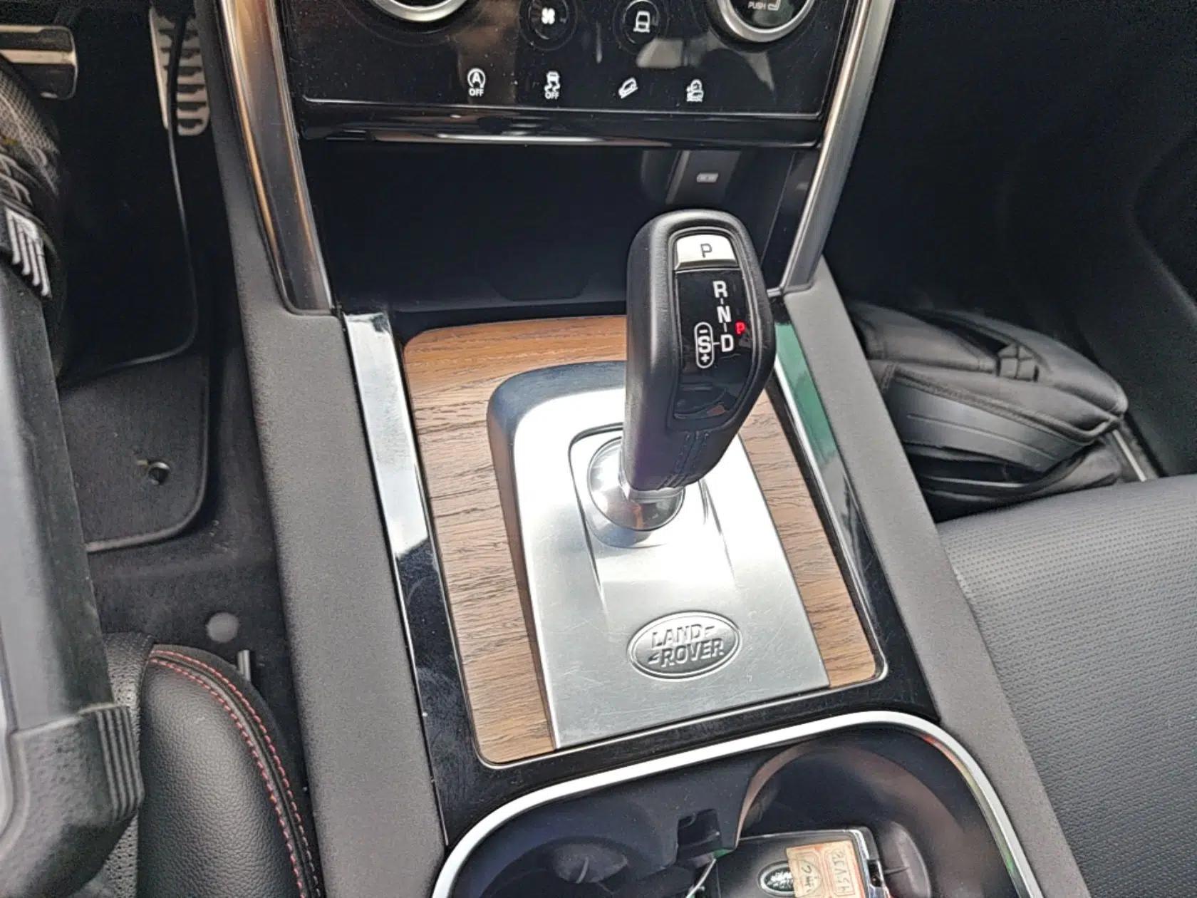 Land Rover Discovery Sport 2022 Restyled 249 PS R-Dynamic SE Performance Tech Edition 5 Seats — миниатюра 16