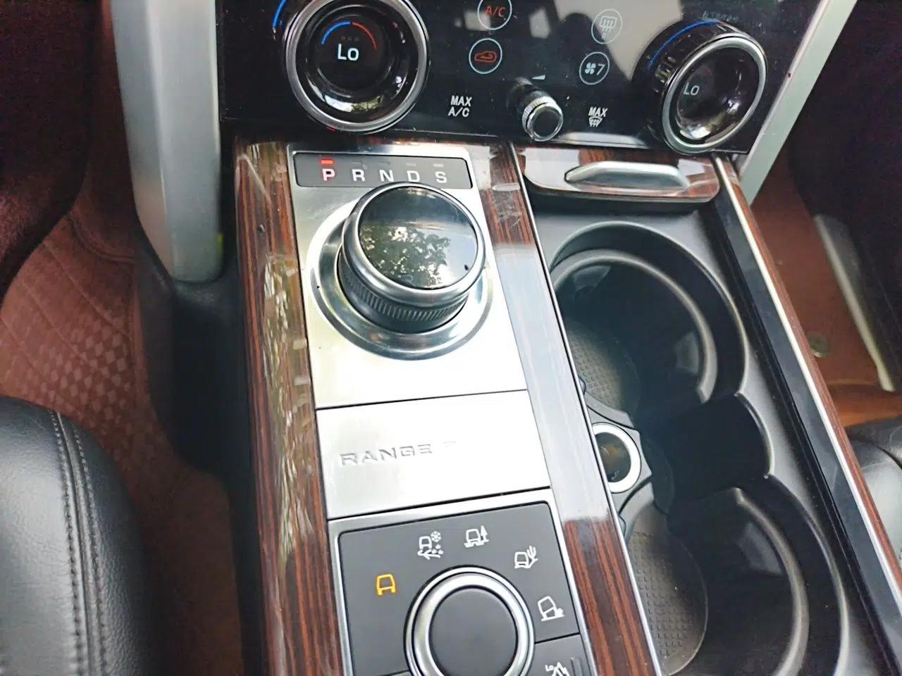 Land Rover Range Vogue 2016 3.0T Gasoline HSE U.S. Specification — миниатюра 14