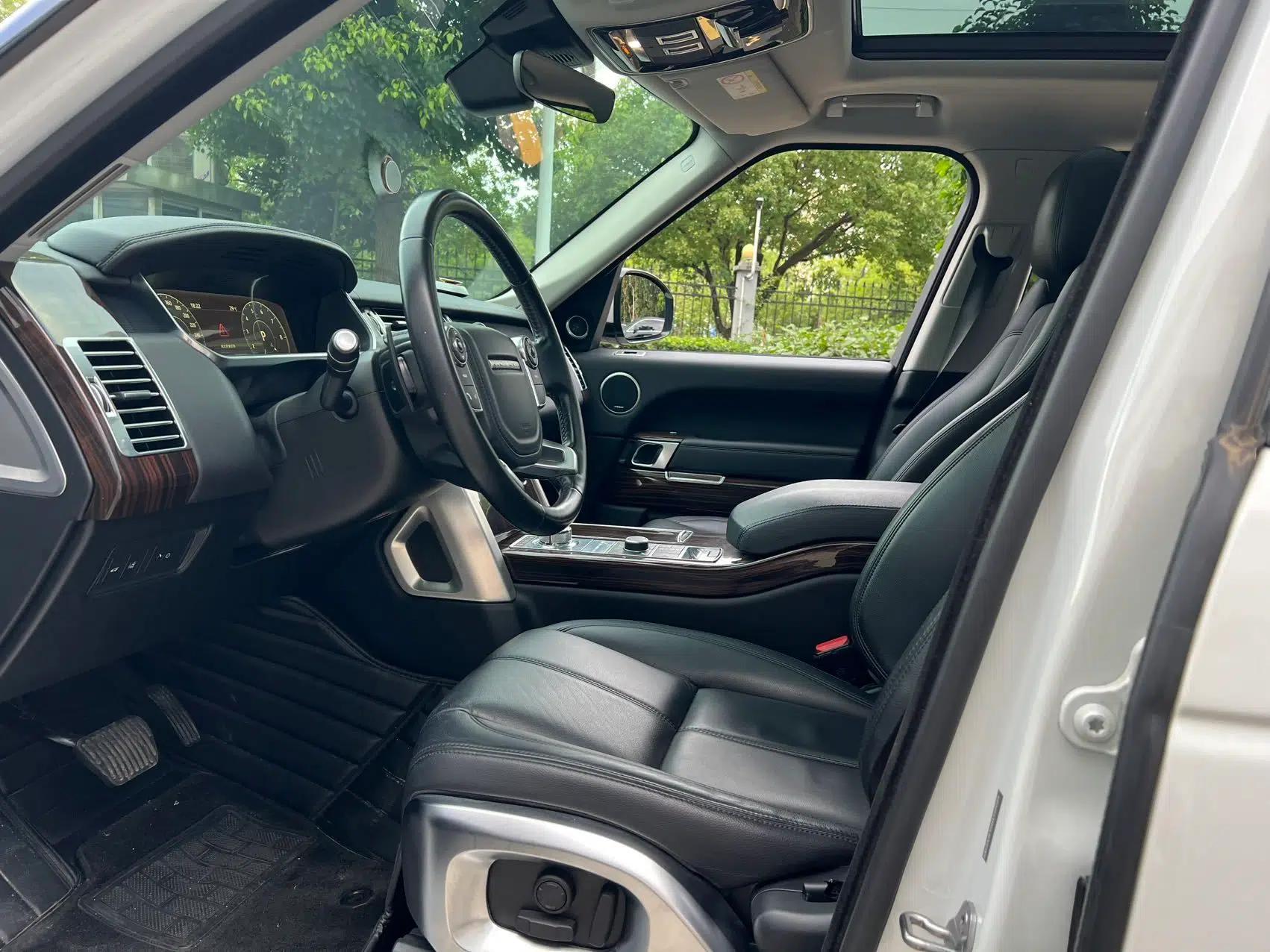 Land Rover Range Vogue Range Rover Autobiography (parallel import) — миниатюра 13