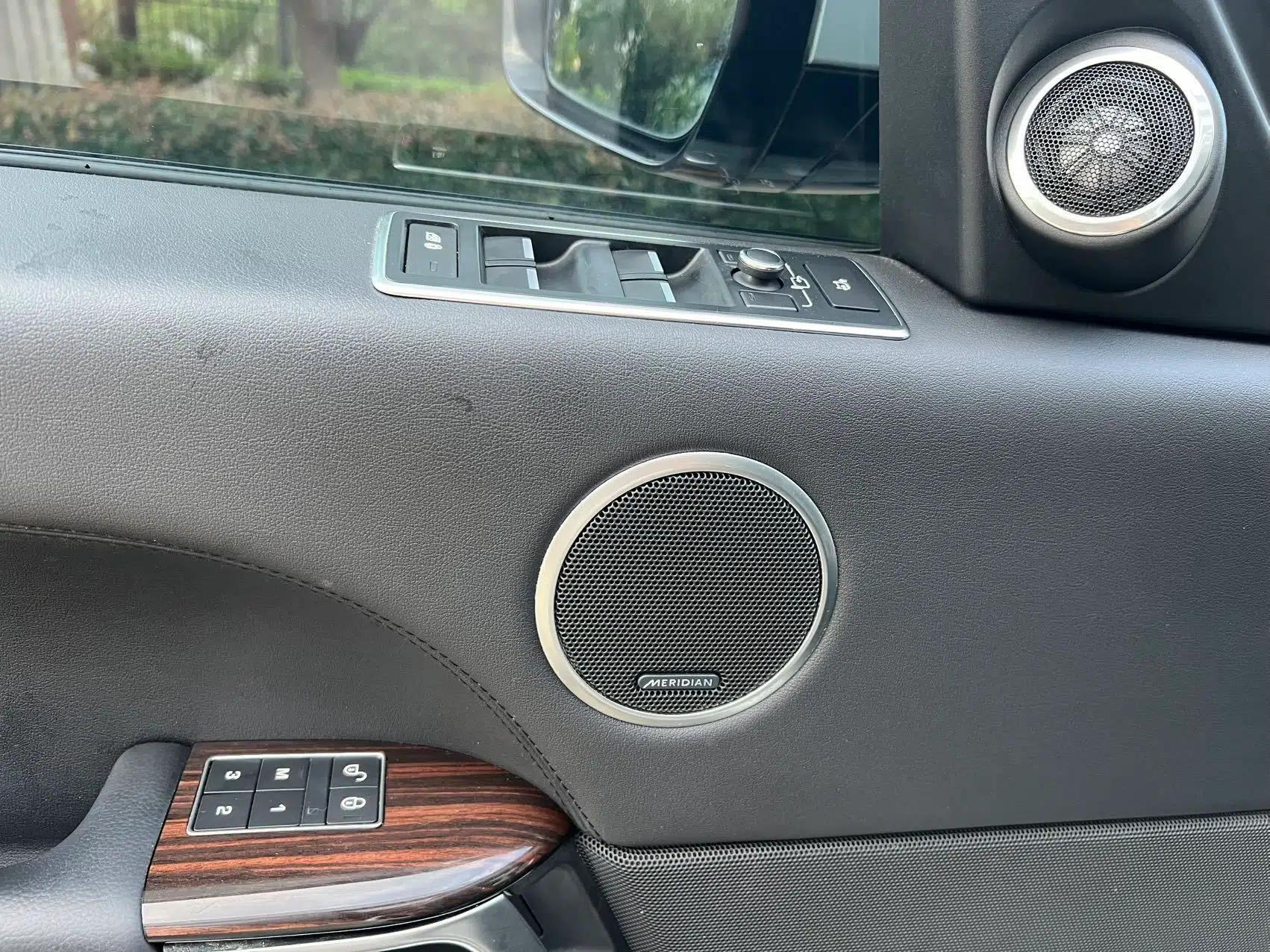 Land Rover Range Vogue Range Rover Autobiography (parallel import) — миниатюра 17