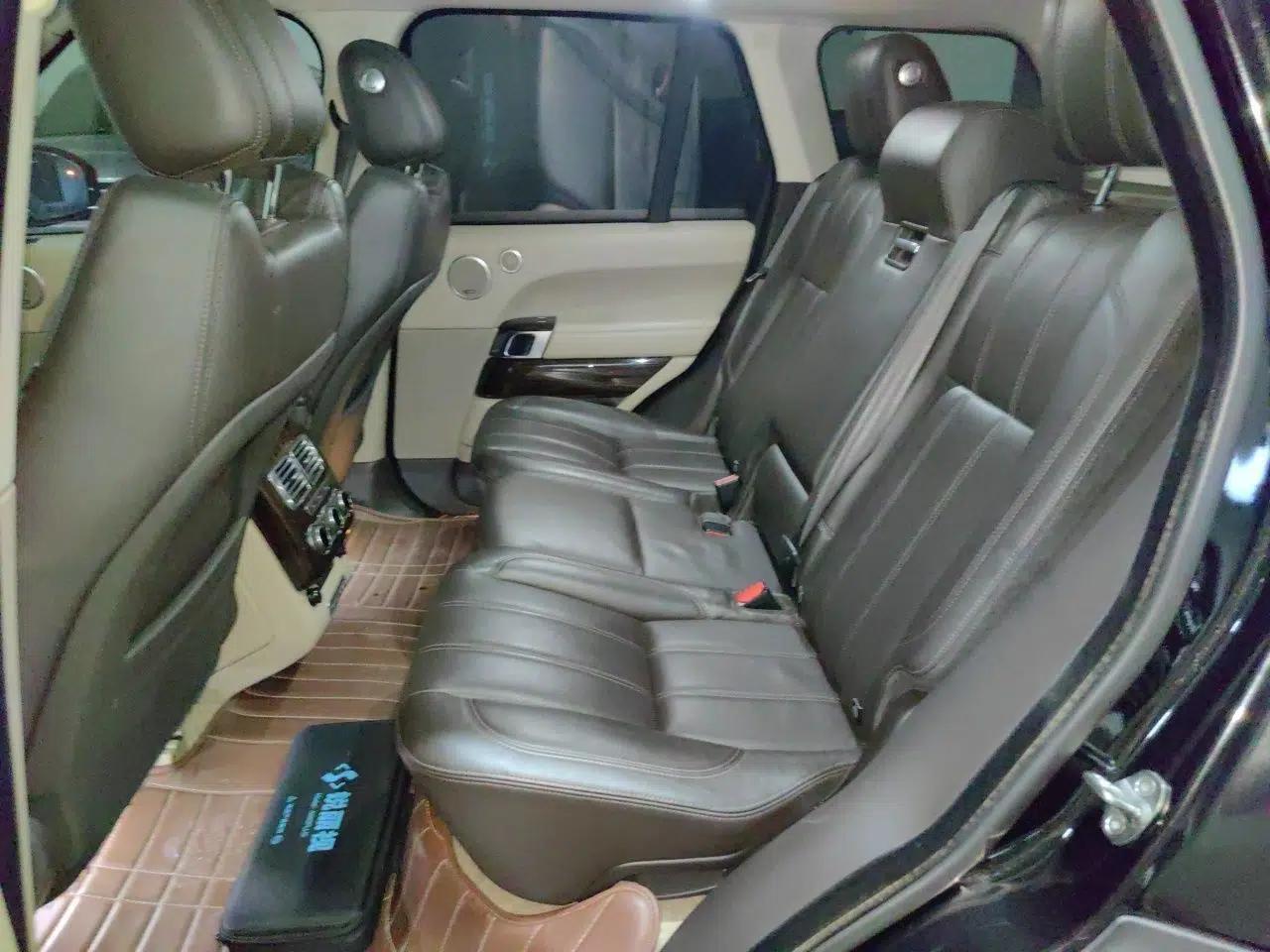 Land Rover Range Vogue 2013 3.0T Gasoline Parallel Import 5-Seater — миниатюра 17