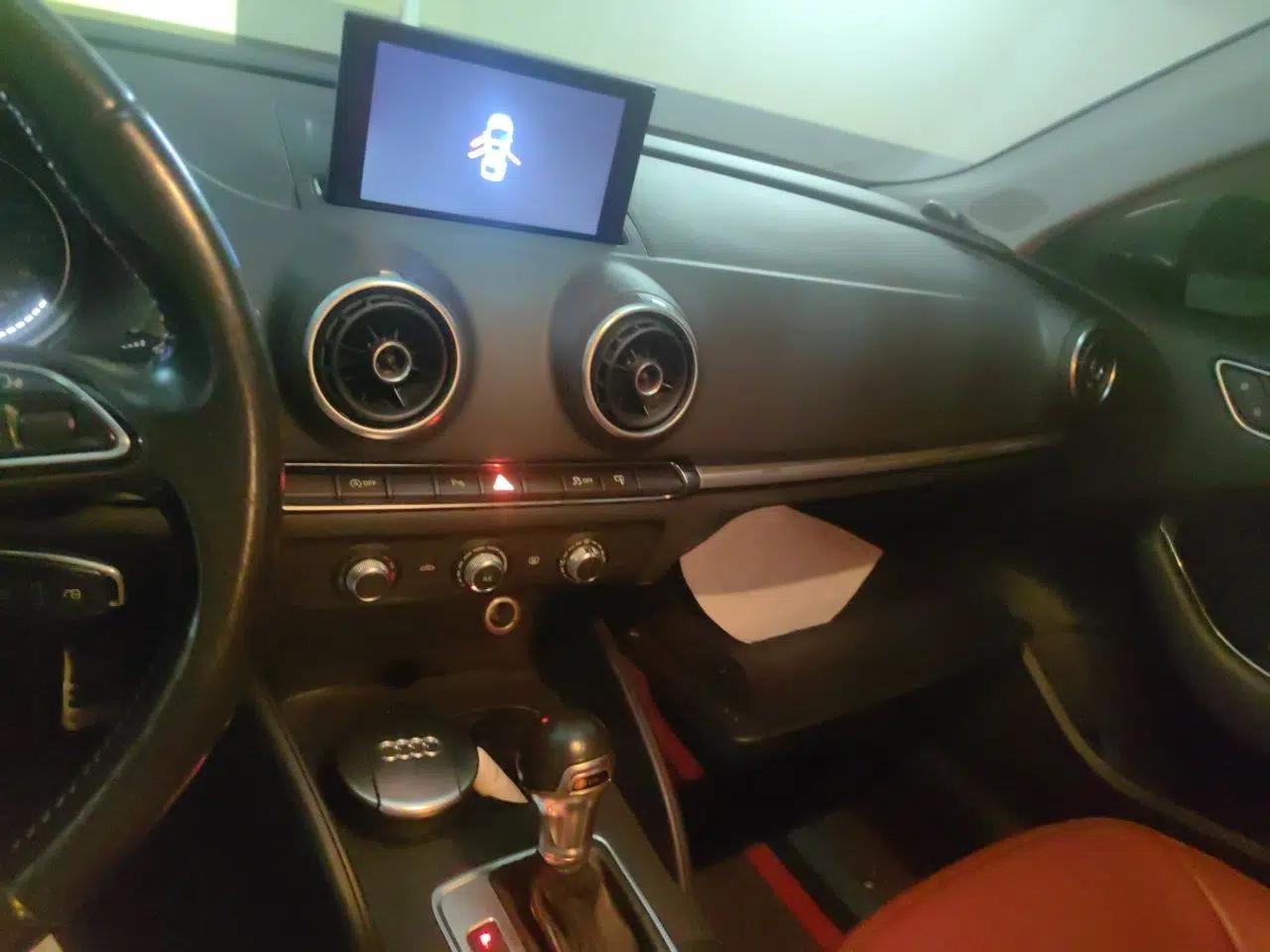 Audi A3 2014 Sportback 35 TFSI Automatic Style Edition — миниатюра 13