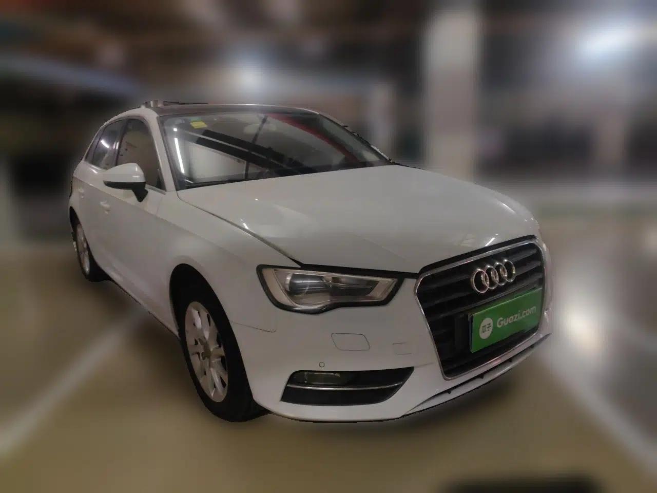 Audi A3 2014 Sportback 35 TFSI Automatic Style Edition — миниатюра 3