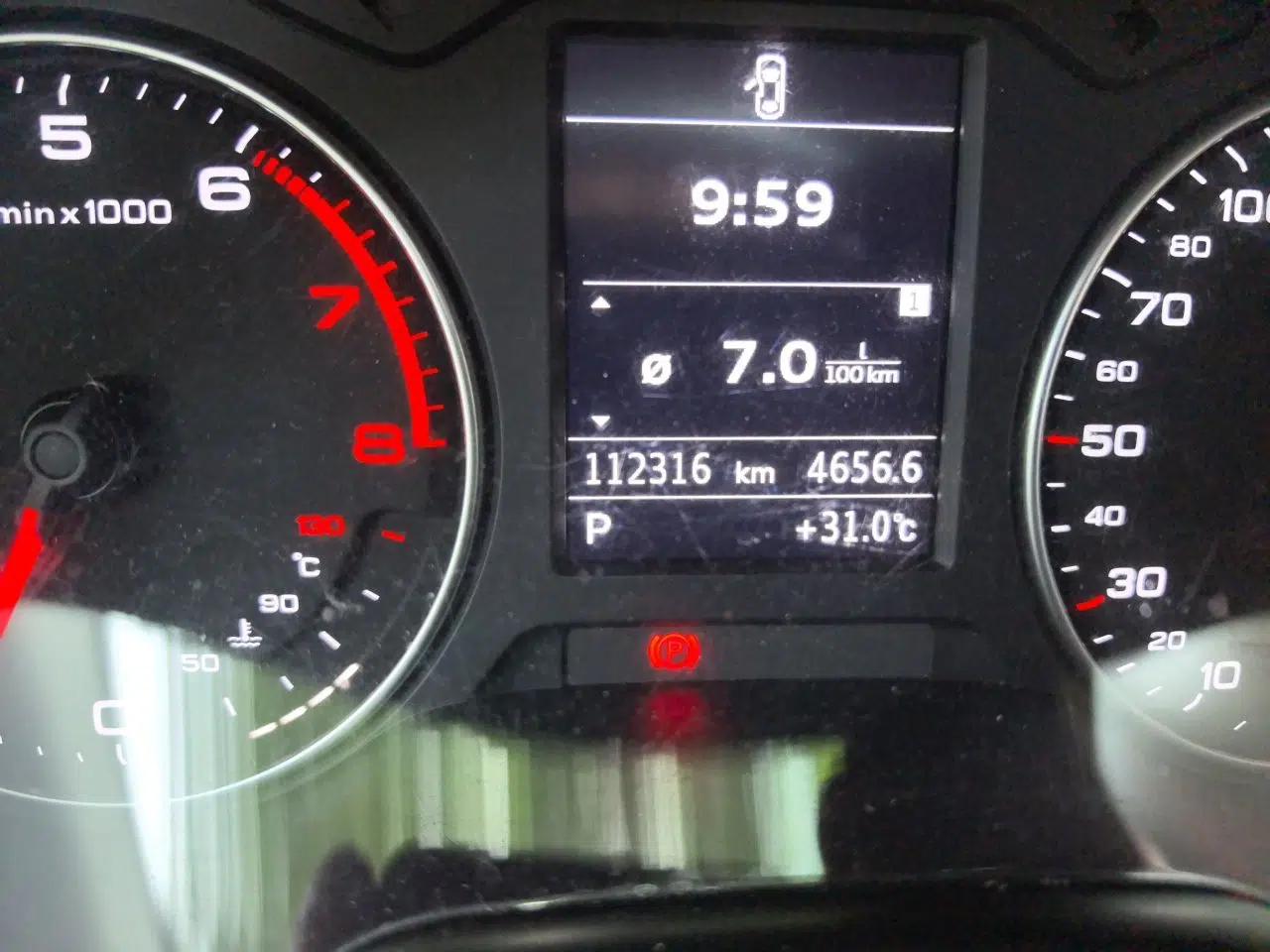 Audi A3 2014 Limousine 35 TFSI Automatic Fashion Model — миниатюра 12