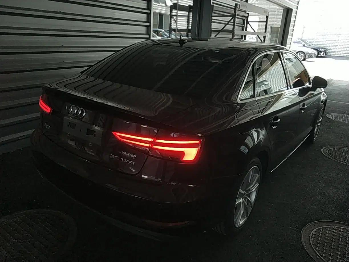 Audi A3 2018 30th Anniversary Edition Limousine 35 TFSI Ambition Model — миниатюра 6