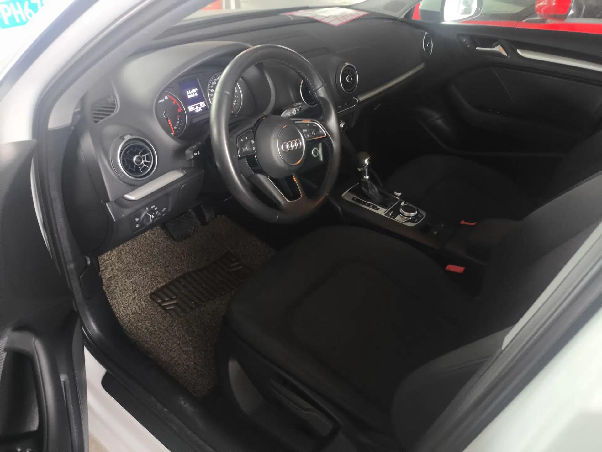 Audi A3 2019 Sportback 35 TFSI Ambition China V — миниатюра 12