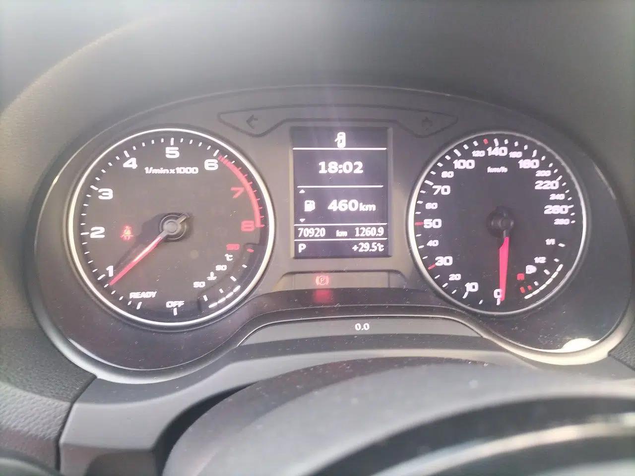 Audi A3 2015 Limousine 35 TFSI Millionth Anniversary Comfort Model — миниатюра 12
