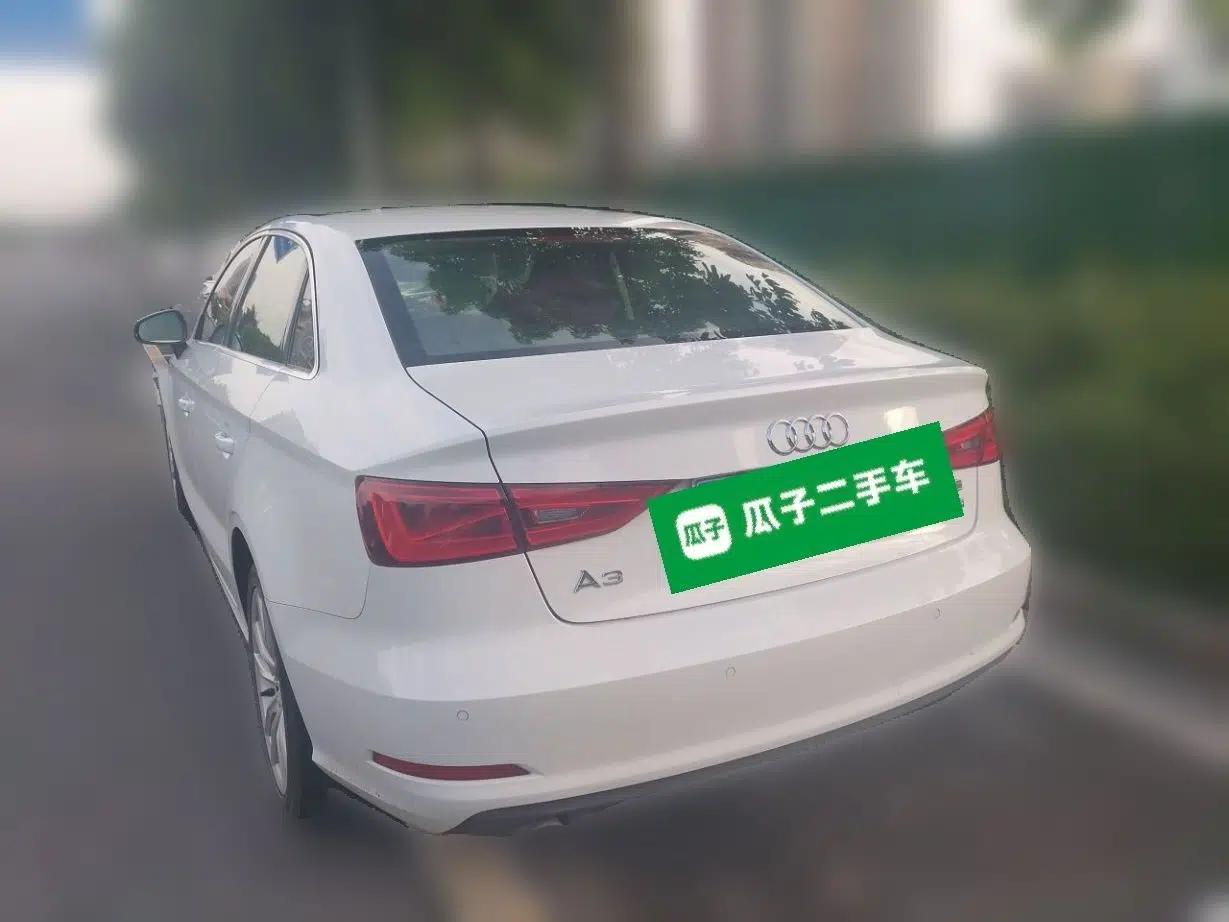 Audi A3 2015 Limousine 35 TFSI Millionth Anniversary Comfort Model — миниатюра 4