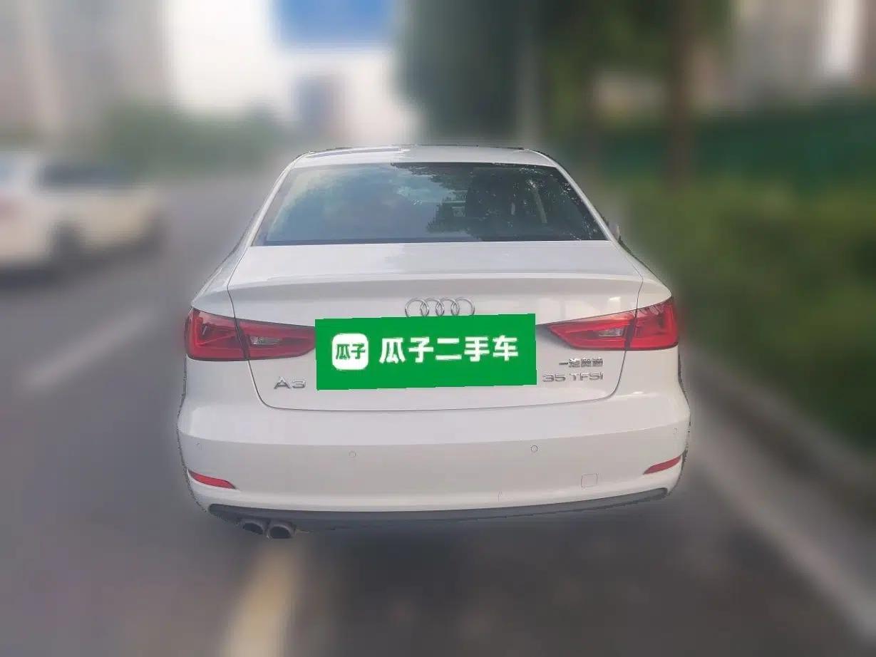 Audi A3 2015 Limousine 35 TFSI Millionth Anniversary Comfort Model — миниатюра 5