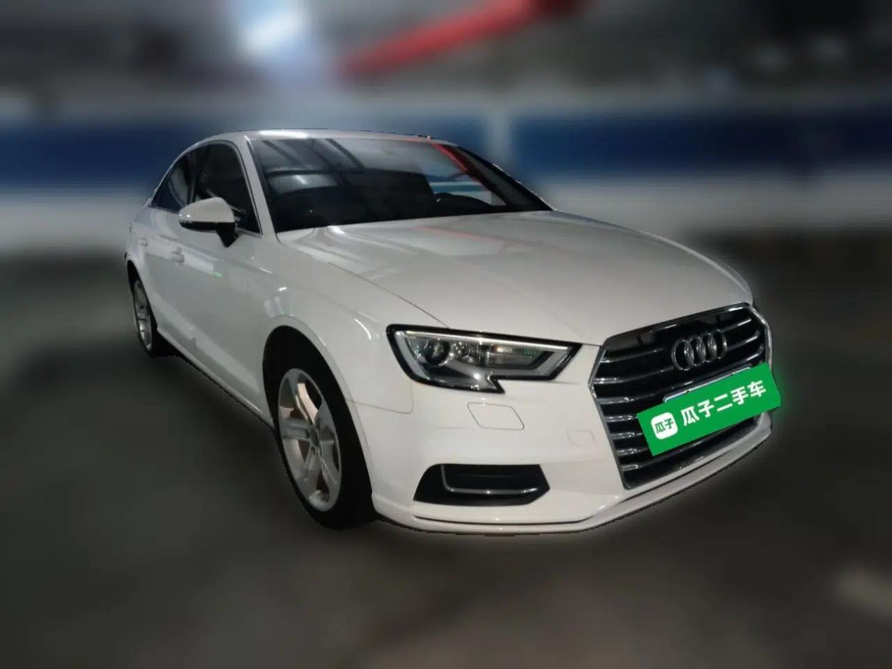 Audi A3 2019 Limousine 35 TFSI Ambition China VI — миниатюра 3