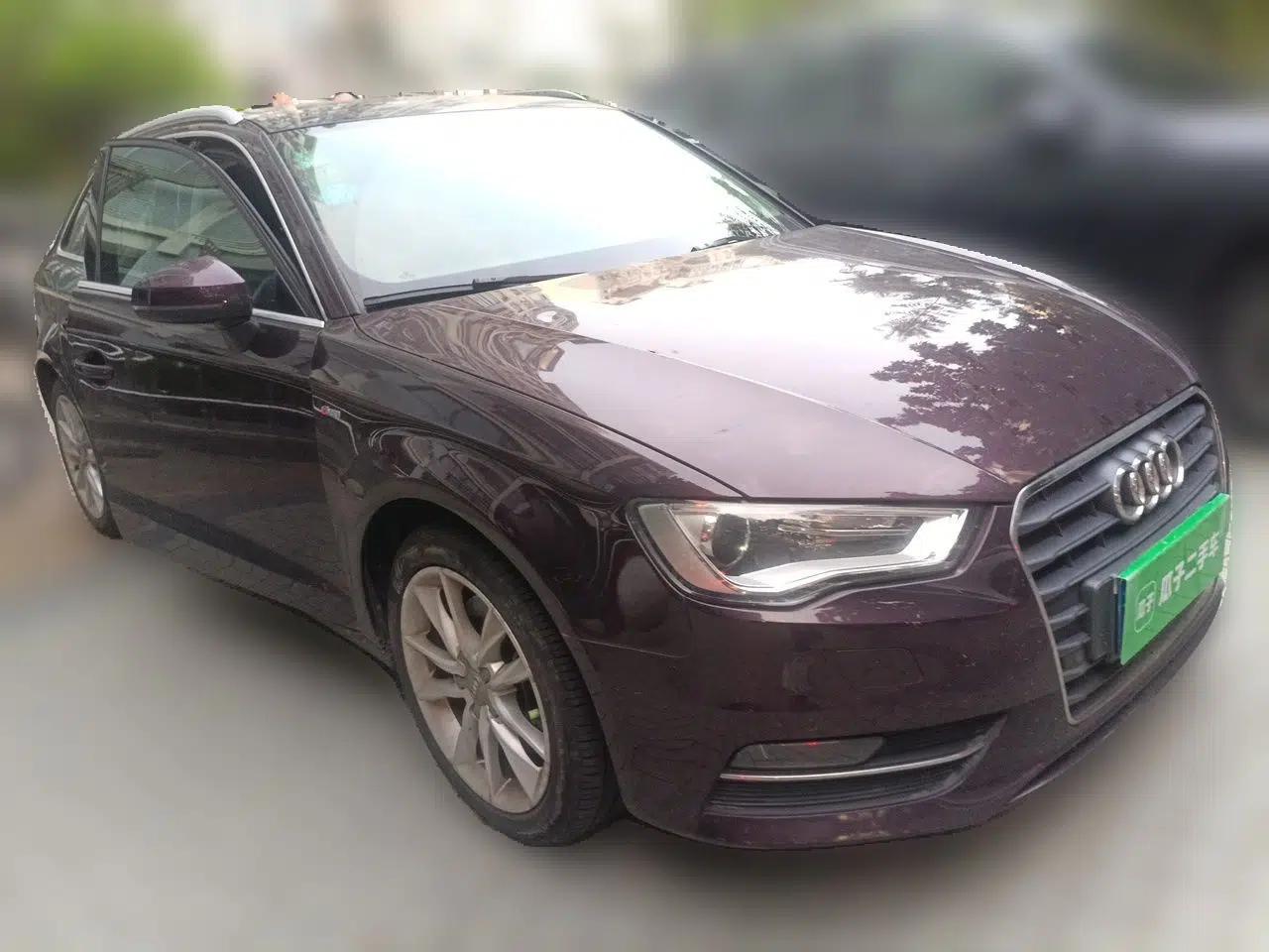 Audi A3 2015 Sportback 40 TFSI Automatic Comfort Model — миниатюра 3