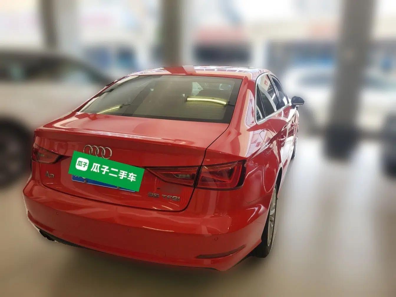 Audi A3 2015 Limousine 35 TFSI Millionth Anniversary Intelligent Leading Model — миниатюра 6