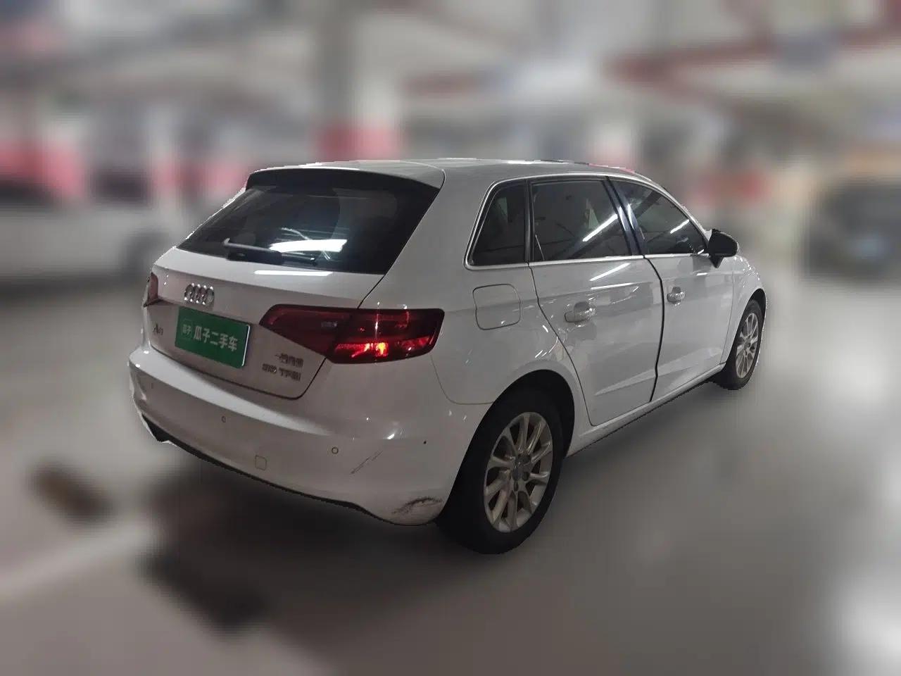 Audi A3 2015 Sportback 35 TFSI Millionth Anniversary Intelligent Leading Model — миниатюра 6