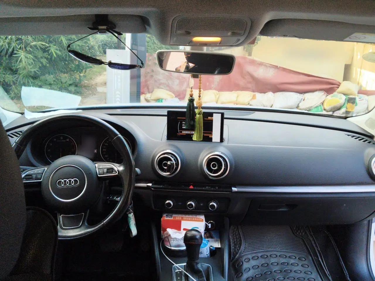 Audi A3 2015 Sportback 35 TFSI Millionth Anniversary Intelligent Leading Model — миниатюра 9