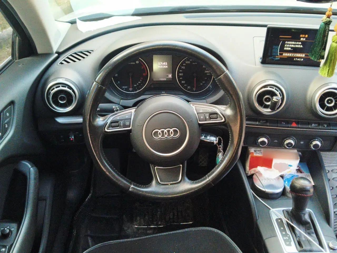 Audi A3 2015 Sportback 35 TFSI Millionth Anniversary Intelligent Leading Model — миниатюра 10