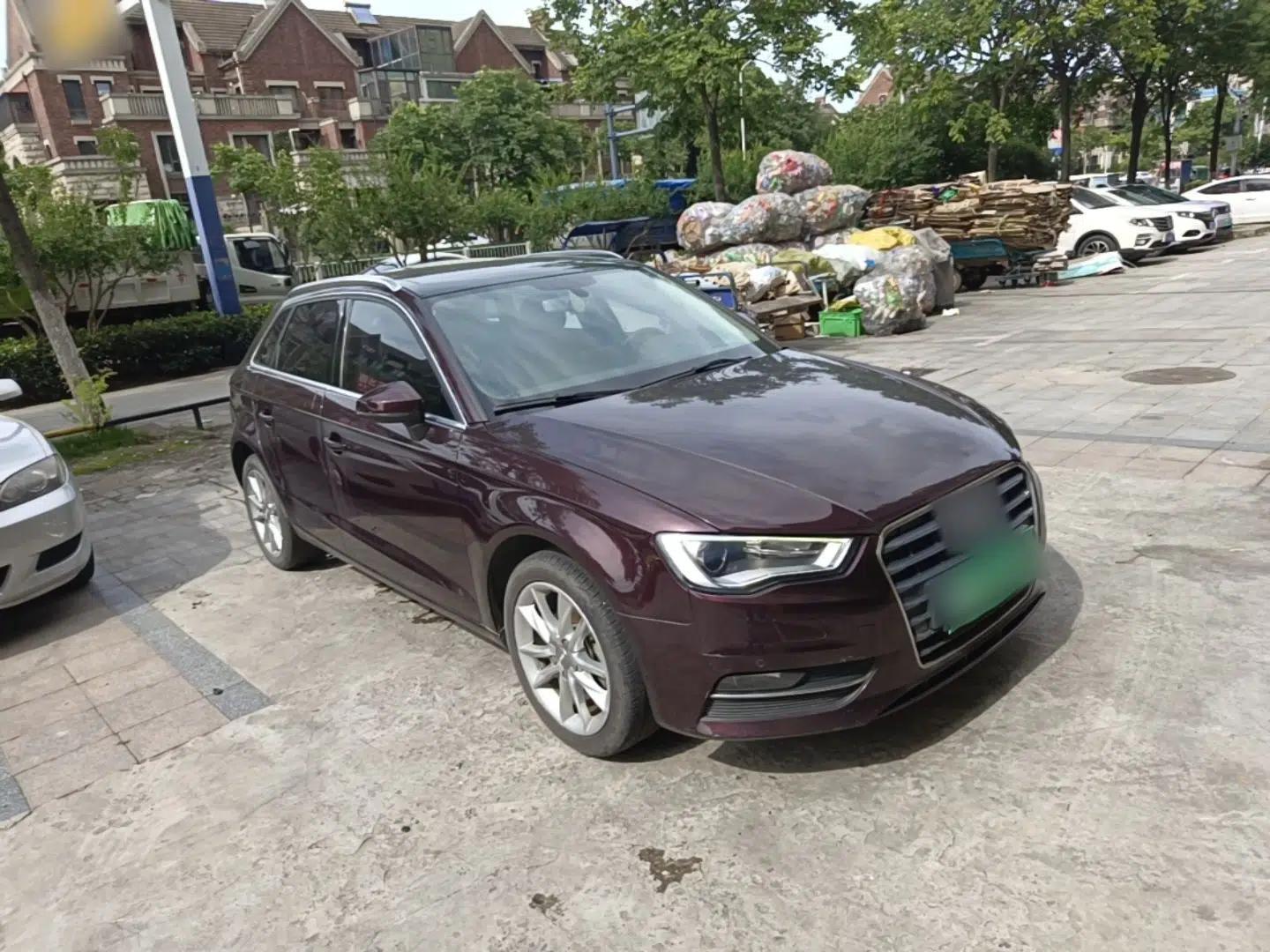 Audi A3 2015 Sportback 35 TFSI Millionth Anniversary Comfort Model — миниатюра 3