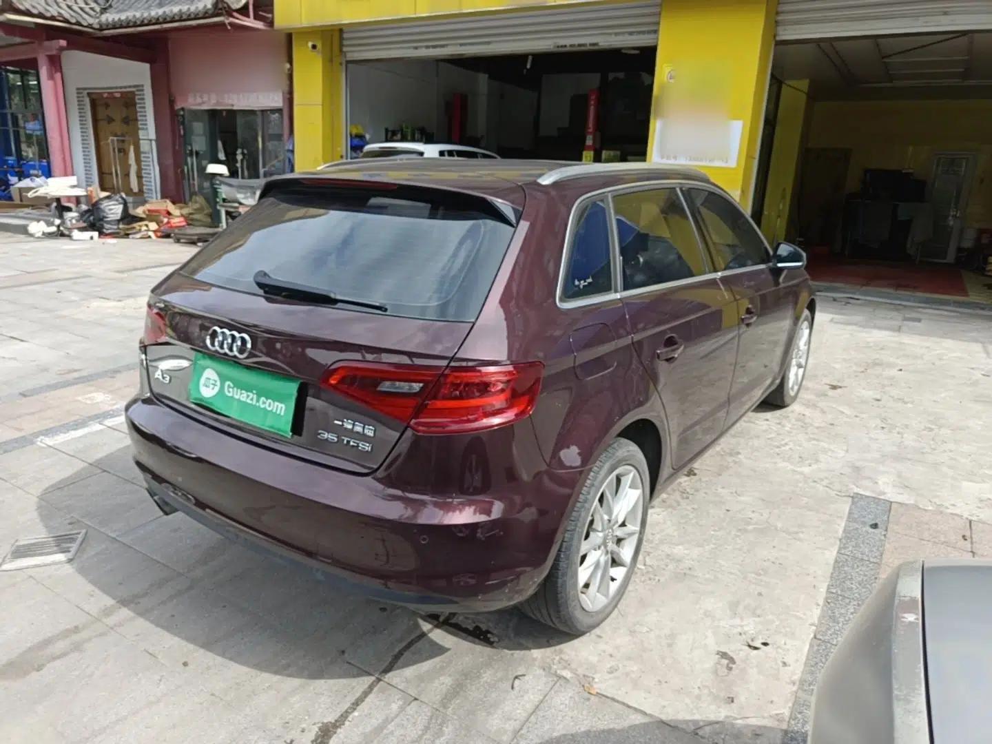 Audi A3 2015 Sportback 35 TFSI Millionth Anniversary Comfort Model — миниатюра 6