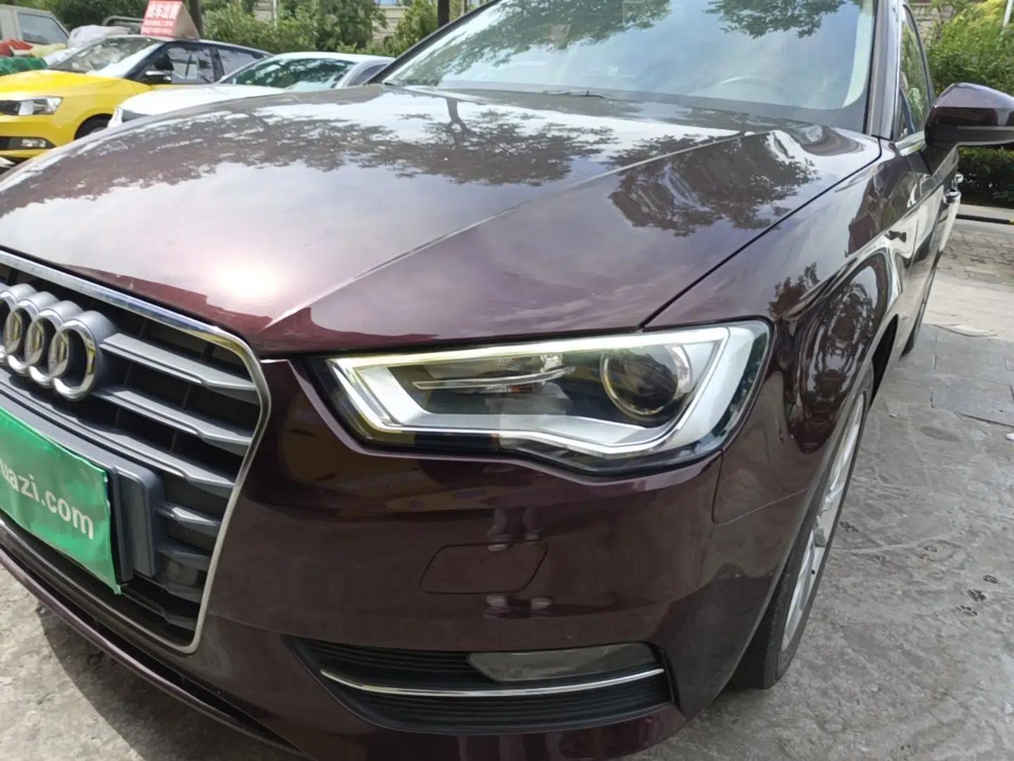 Audi A3 2015 Sportback 35 TFSI Millionth Anniversary Comfort Model — миниатюра 8