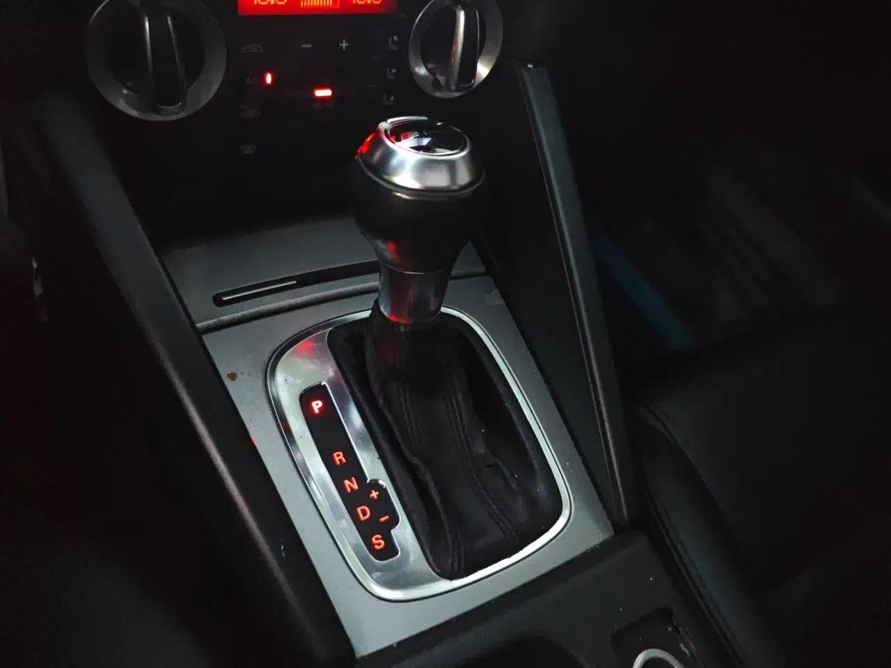 Audi A3 2012 Sportback 1.4T Luxury Model — миниатюра 14