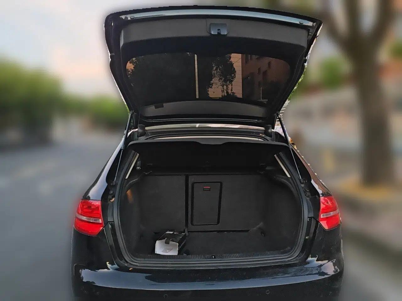 Audi A3 2012 Sportback 1.4T Luxury Model — миниатюра 19