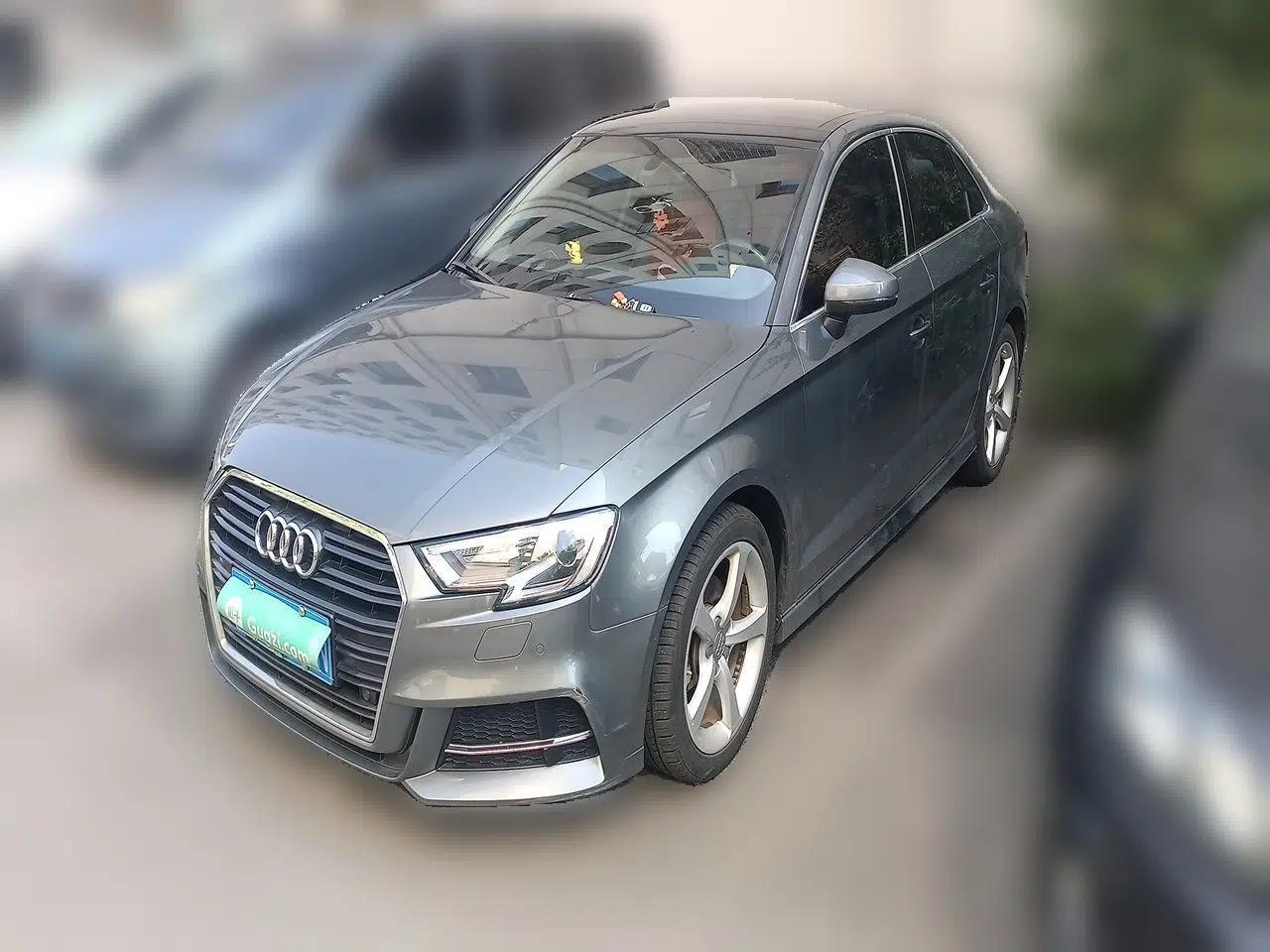 Audi A3 2018 30th Anniversary Edition Limousine 35 TFSI Fashion Model — миниатюра 1